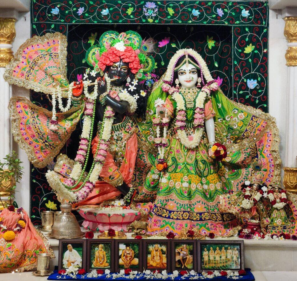 Sringar Darshan photo 1 of 6 — 21 May 2025