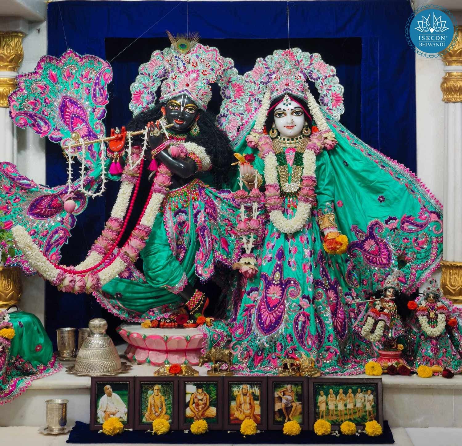 Sringar Darshan photo 1 of 12 — 1 October 2025