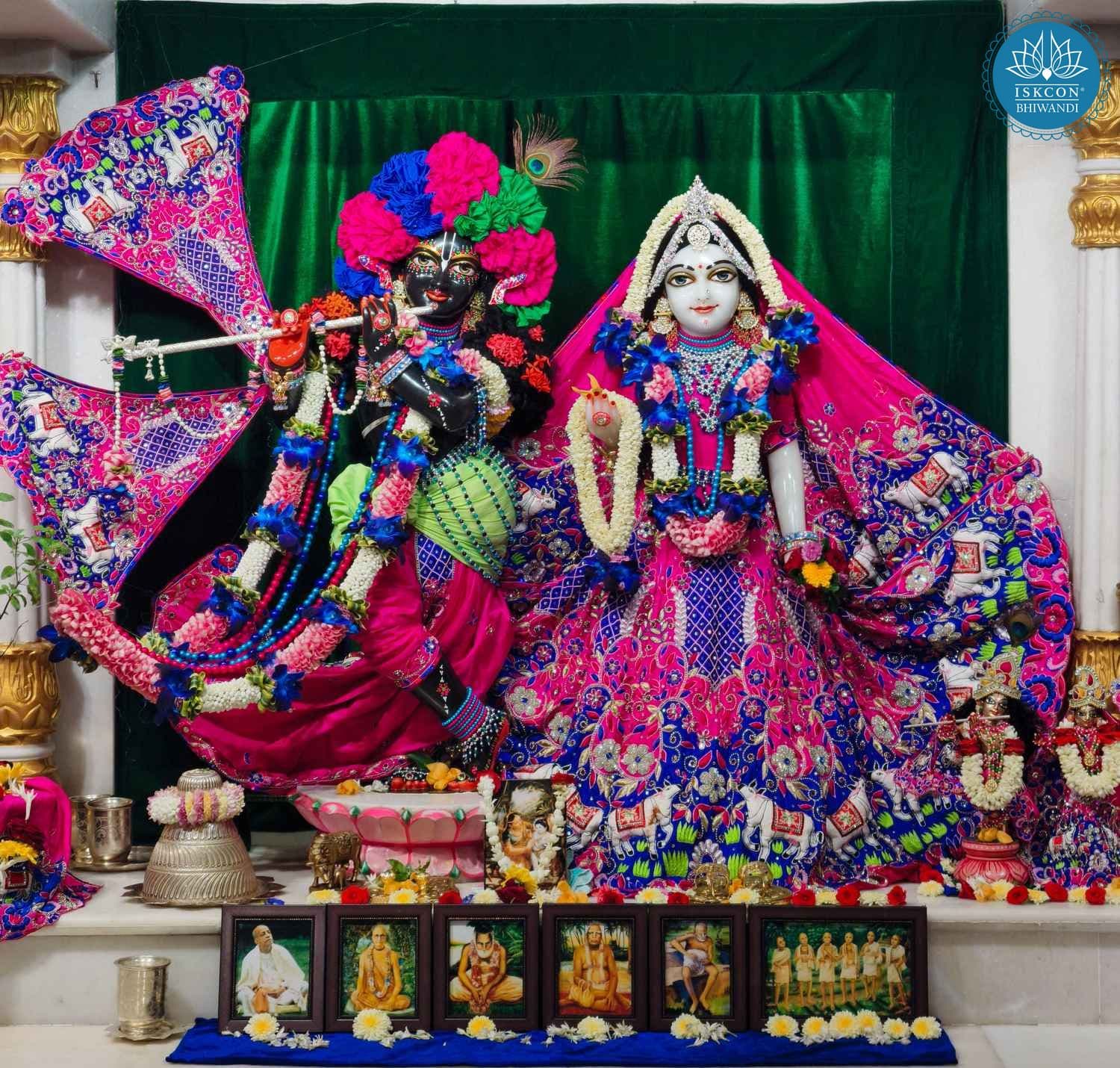 Sringar Darshan photo 1 of 12 — 10 October 2025