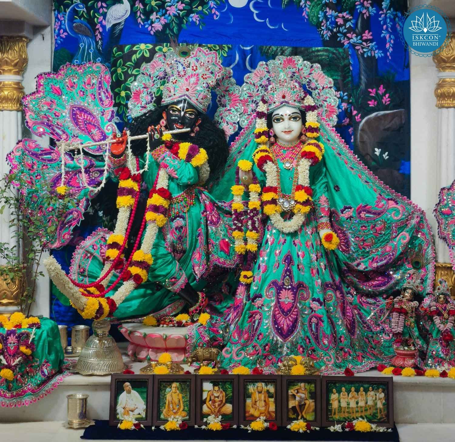 Sringar Darshan photo 1 of 12 — 3 December 2025