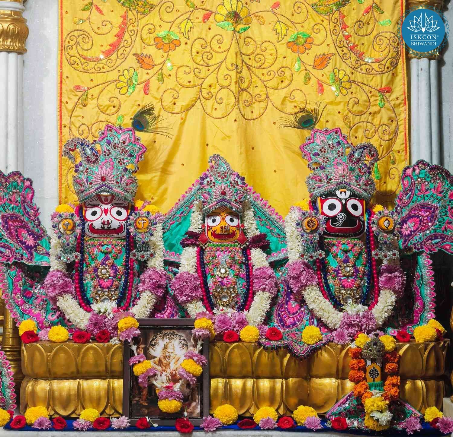 Sringar Darshan photo 3 of 12 — 17 December 2025