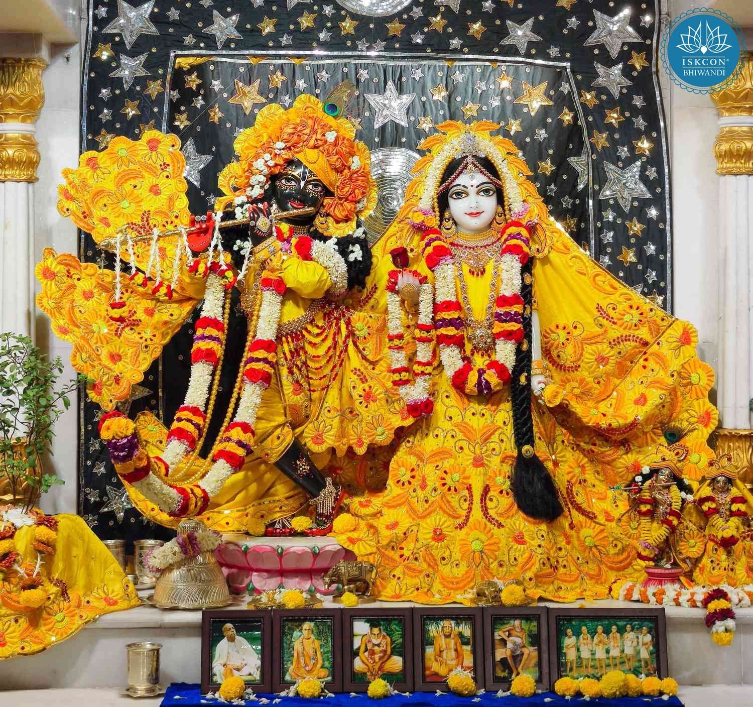 Sringar Darshan photo 1 of 12 — 25 December 2025
