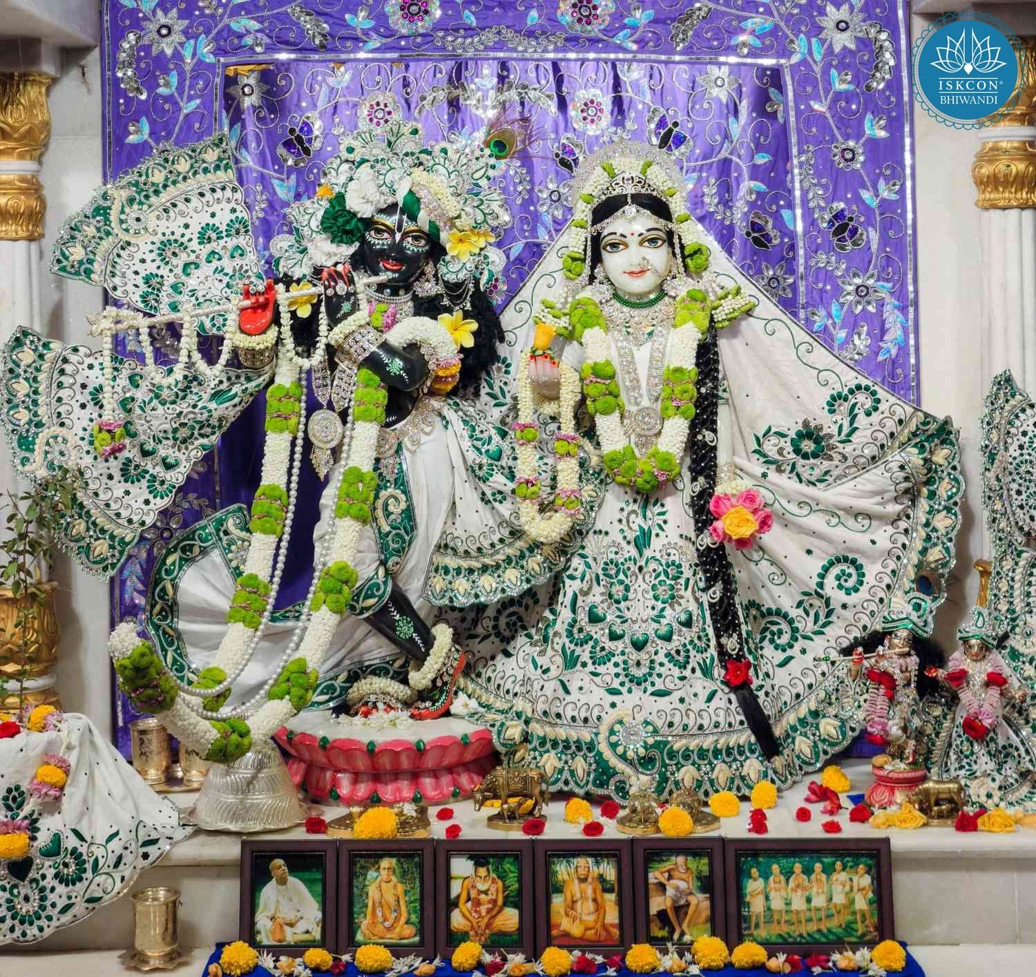 Sringar Darshan photo 1 of 12 — 8 March 2026