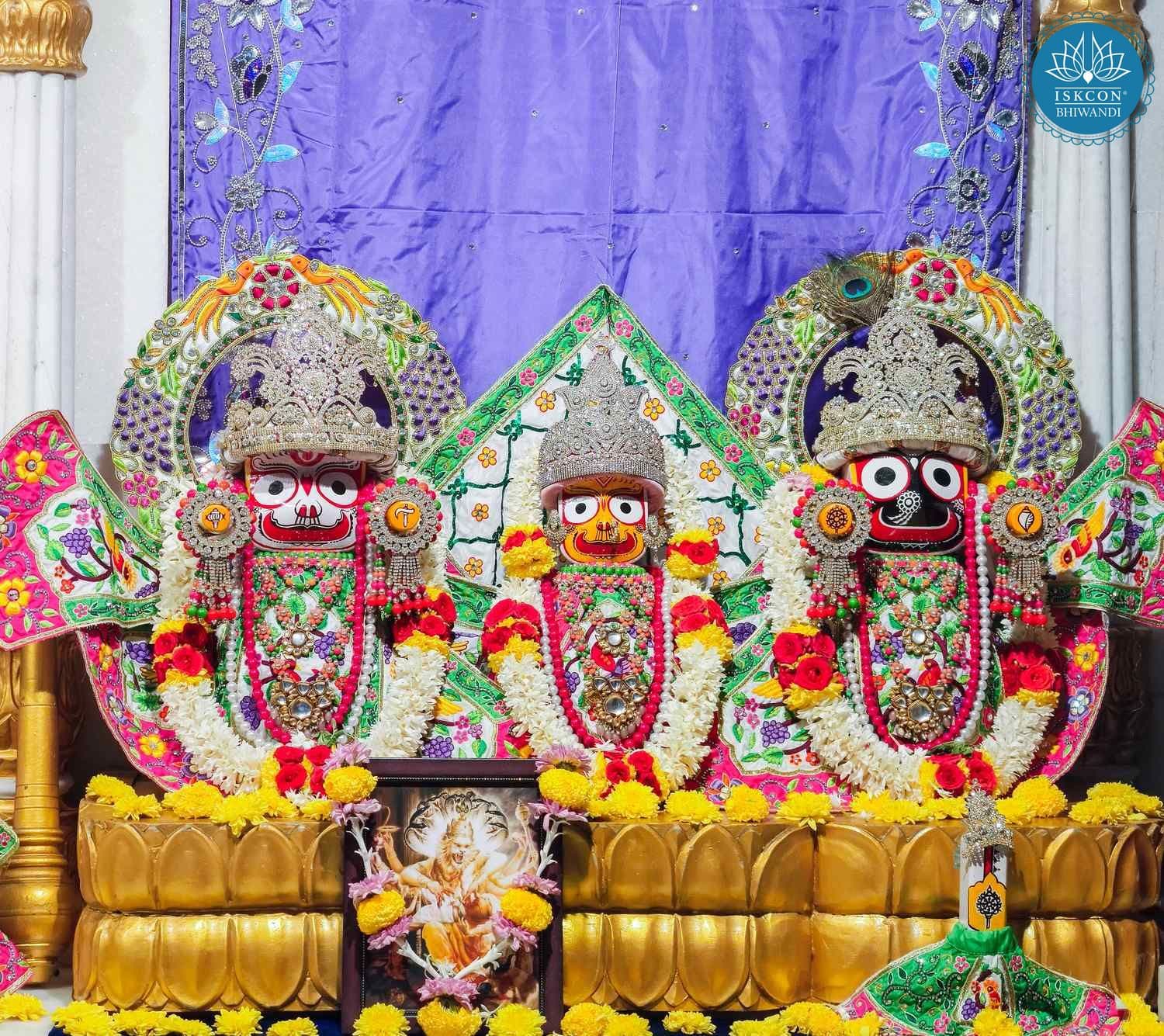 Sringar Darshan photo 2 of 12 — 9 March 2026