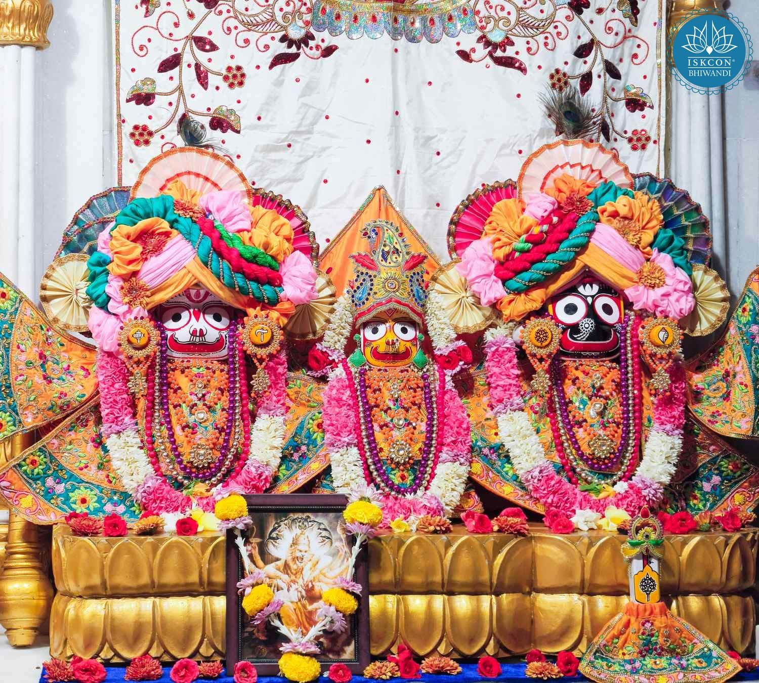 Sringar Darshan photo 4 of 12 — 10 March 2026