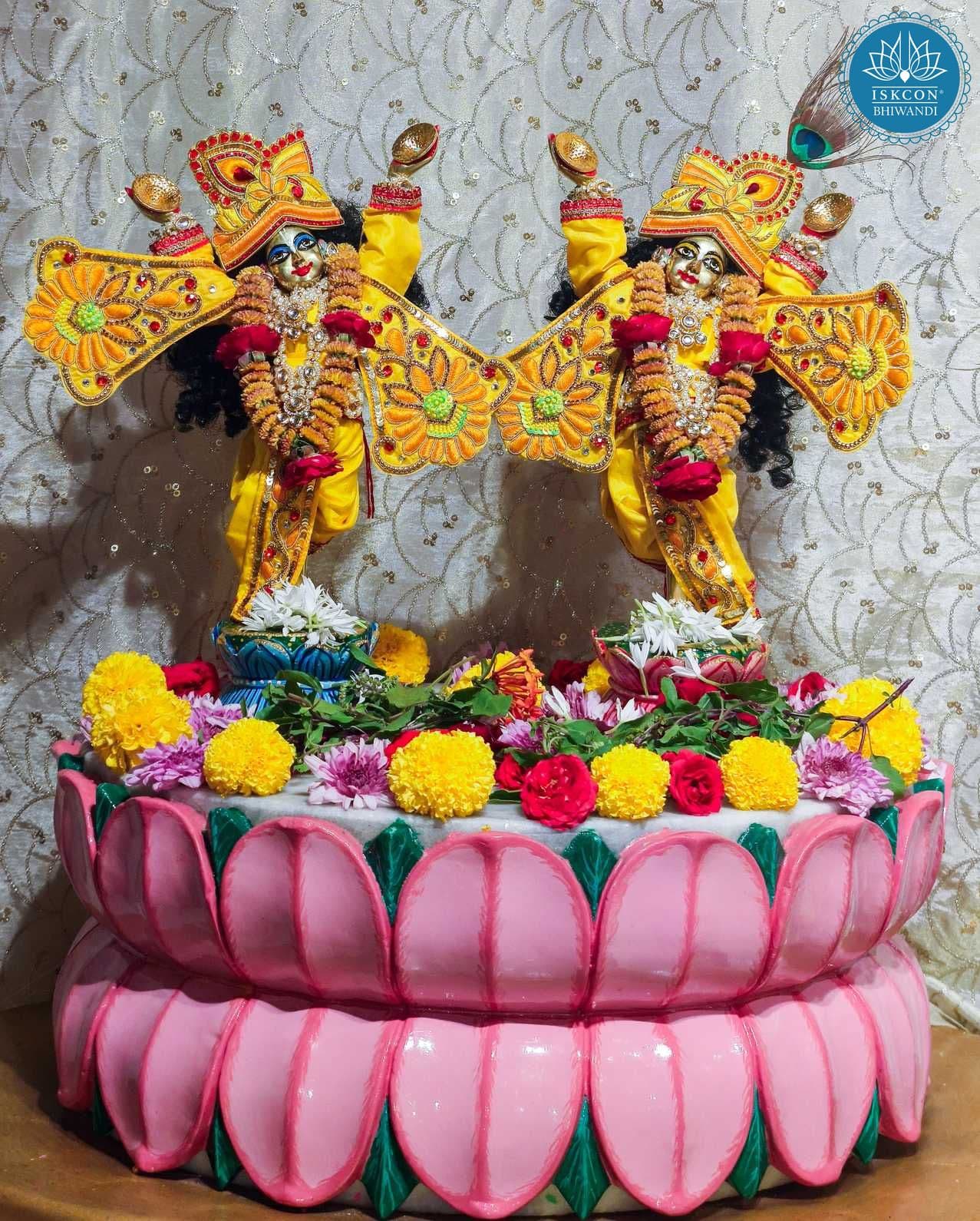 Sringar Darshan photo 5 of 12 — 12 March 2026