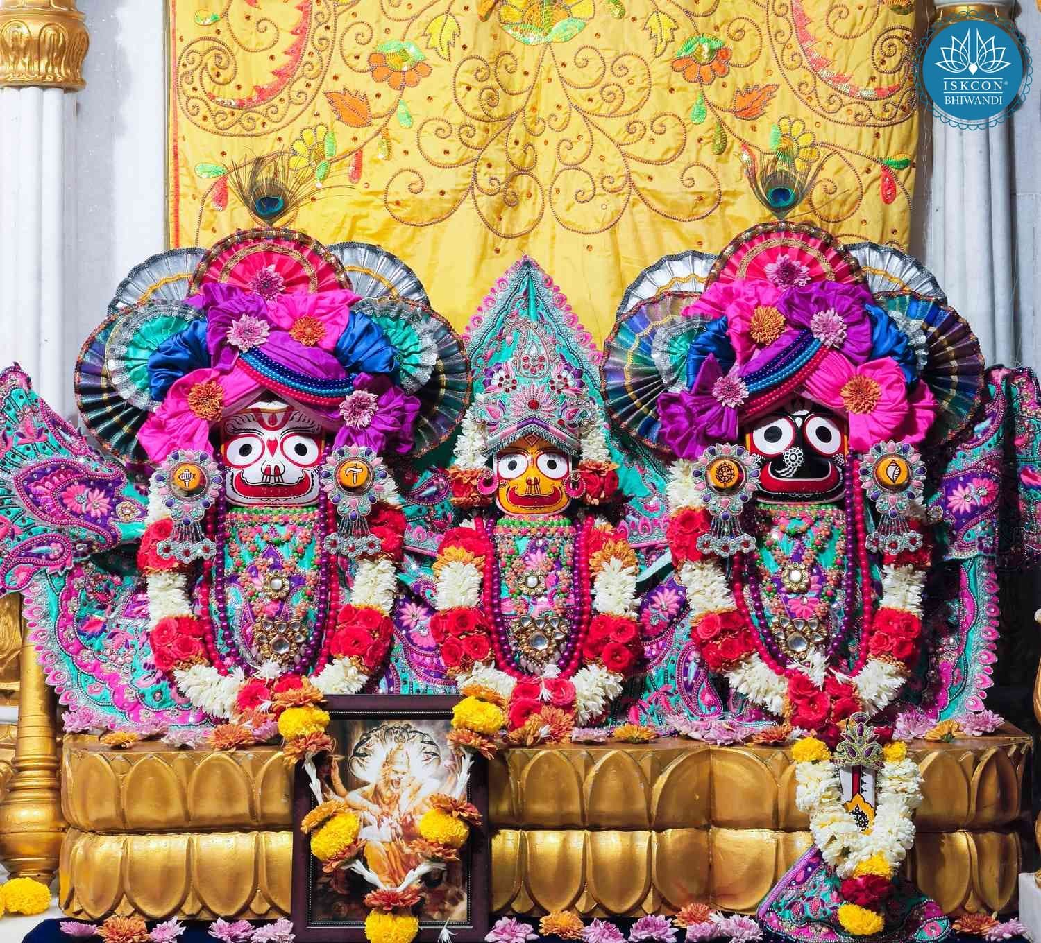 Sringar Darshan photo 4 of 12 — 18 March 2026