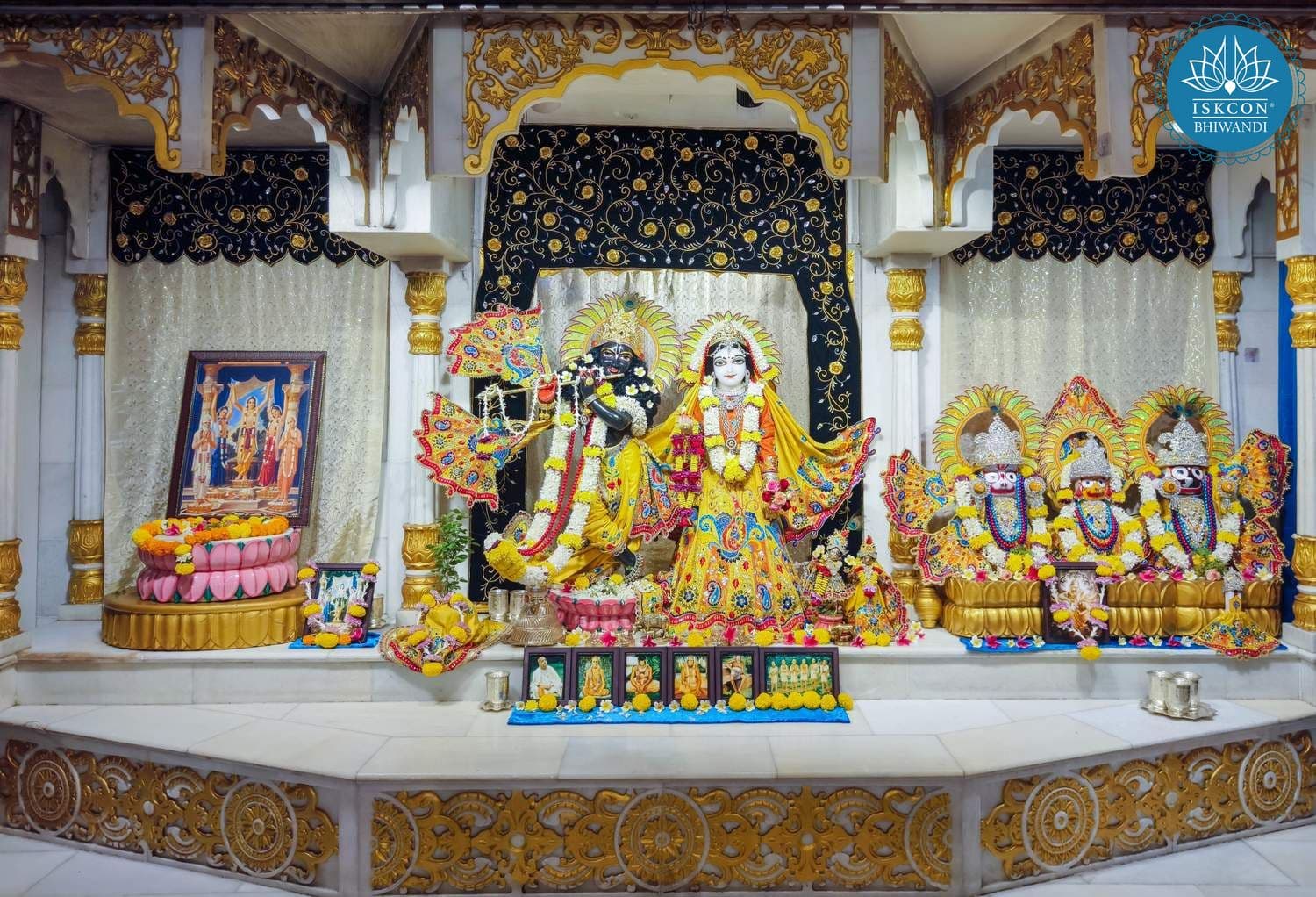 Sringar Darshan photo 3 of 12 — 2 April 2026