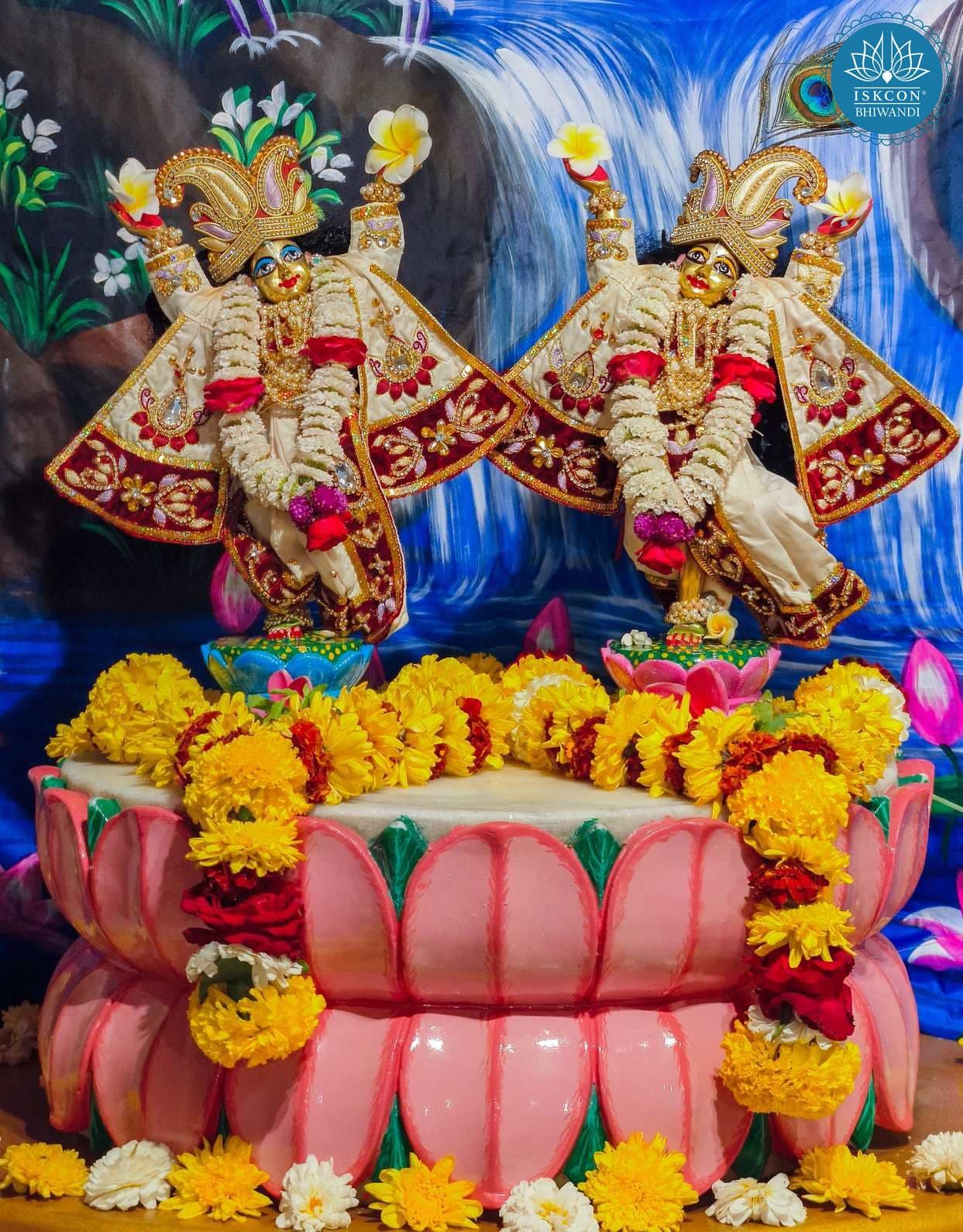 Sringar Darshan photo 4 of 12 — 6 April 2026