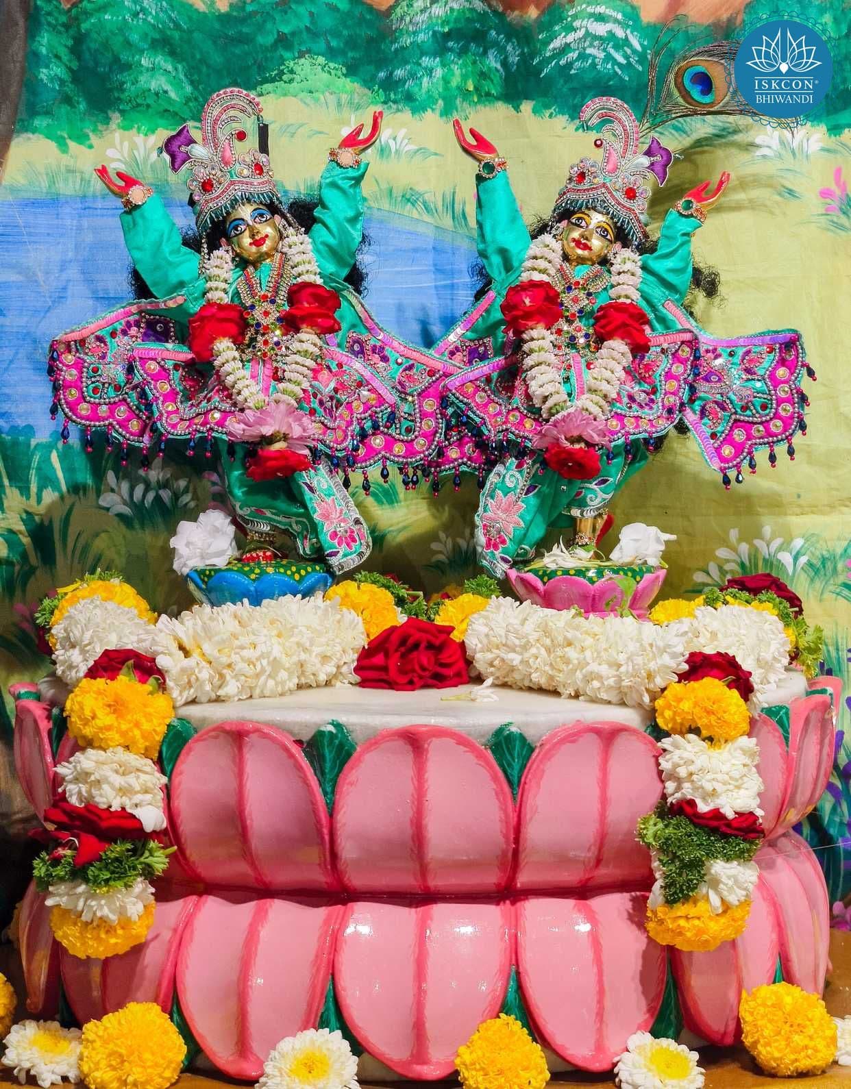Sringar Darshan photo 5 of 12 — 8 April 2026