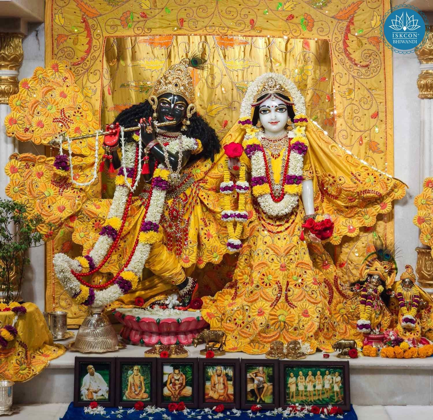 Sringar Darshan photo 1 of 12 — 9 April 2026