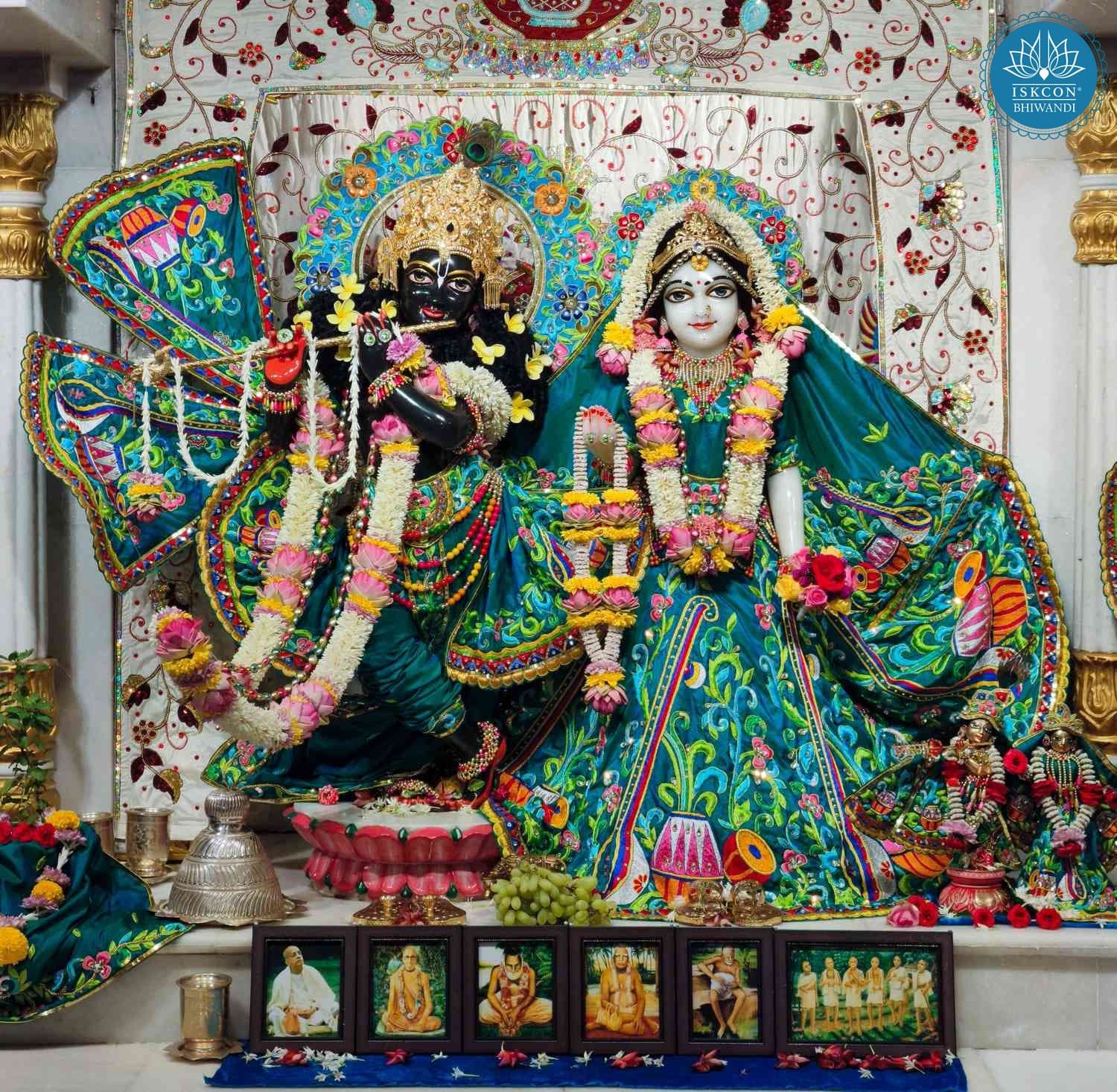 Sringar Darshan photo 1 of 12 — 15 April 2026