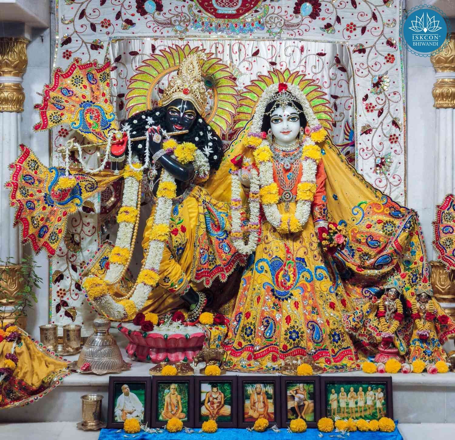 Sringar Darshan photo 1 of 12 — 16 April 2026