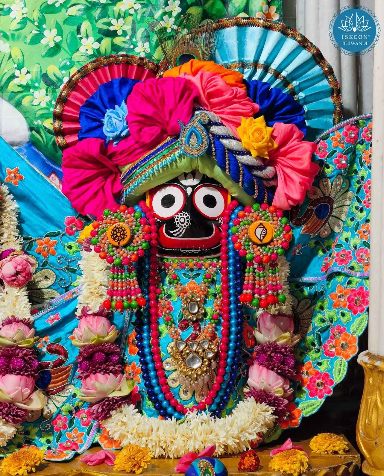 Sringar Darshan photo 5 of 12 — 17 April 2026