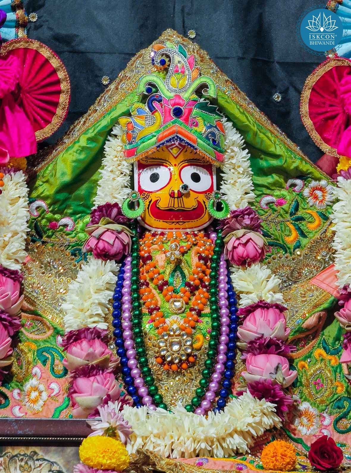 Sringar Darshan photo 7 of 12 — 22 April 2026