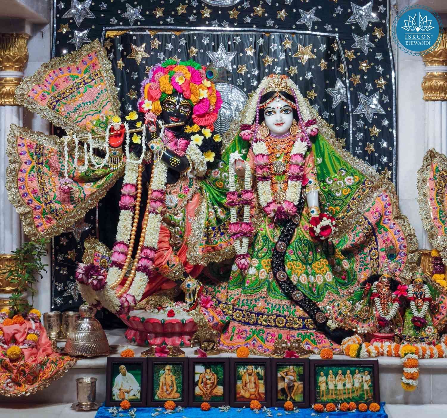 Sringar Darshan photo 1 of 12 — 22 April 2026